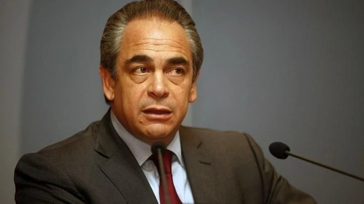 Oι «καυτοί» διάλογοι Αυγενάκη – Μίχαλου που οδήγησαν στη διαγραφή του